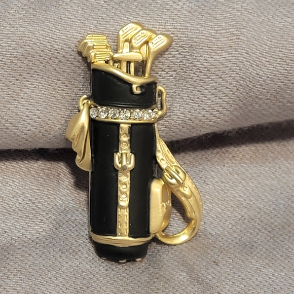 Vintage Goldtone Rhinestone Black Golf Bag Clubs Pin Brooch, Marked AJC - Picture 1 of 7